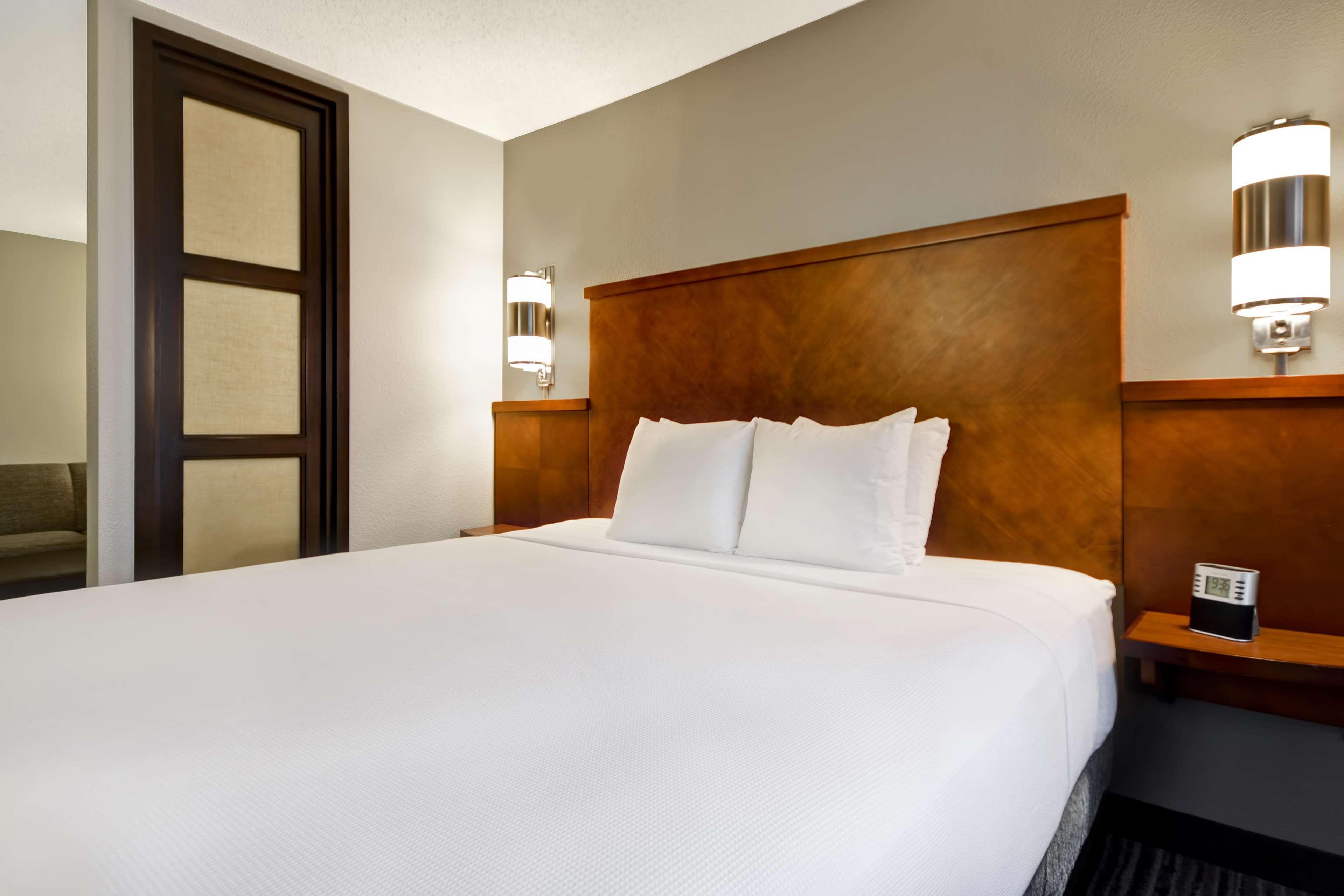 Hyatt Place Columbus Worthington Flint Exterior photo